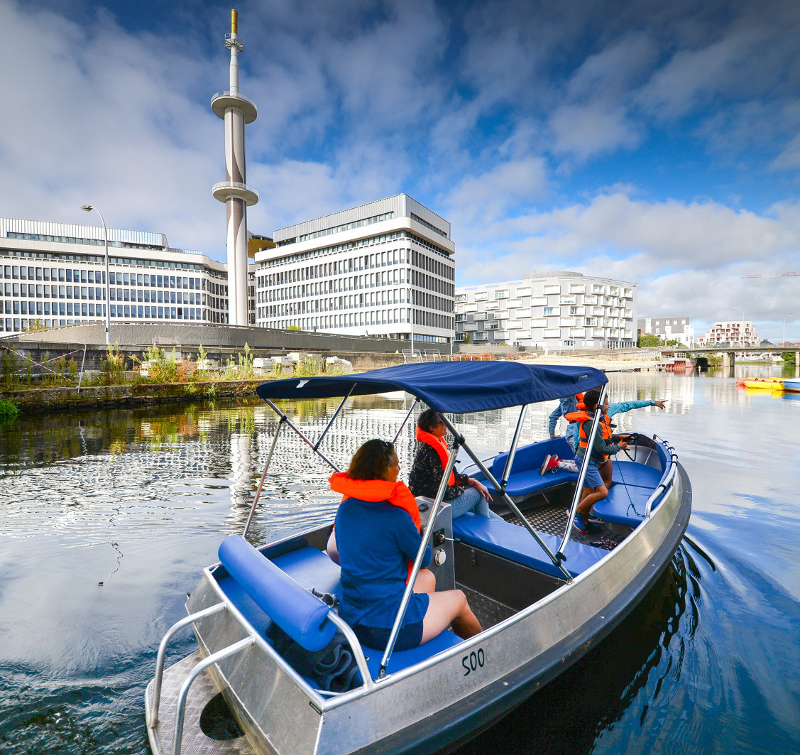 Etang d'Apigné - L'embarcadère Destination Rennes été 2020 bateau electrique sur la vilaine
